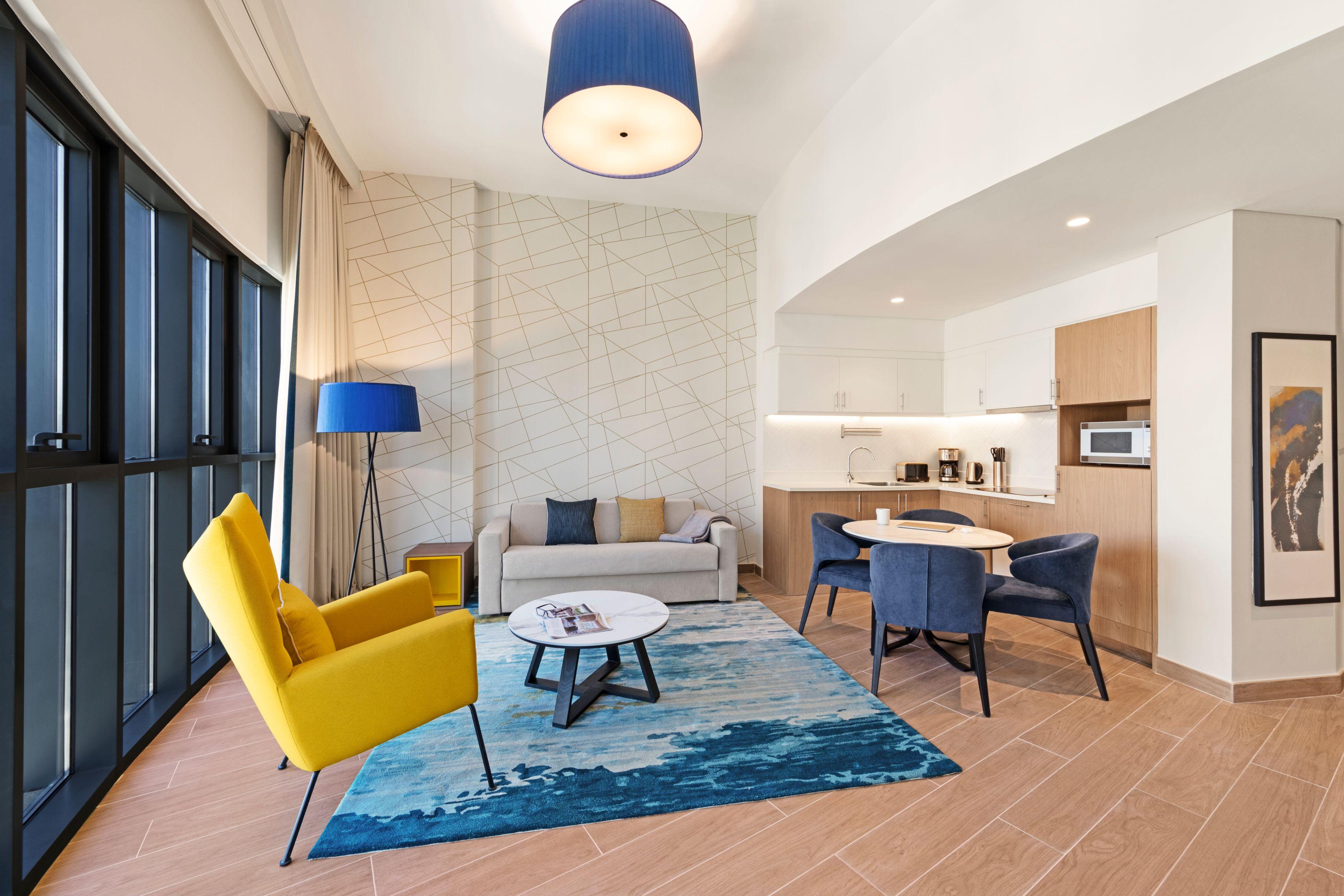 Aparthotel Adagio Dubai Deira Exteriör bild