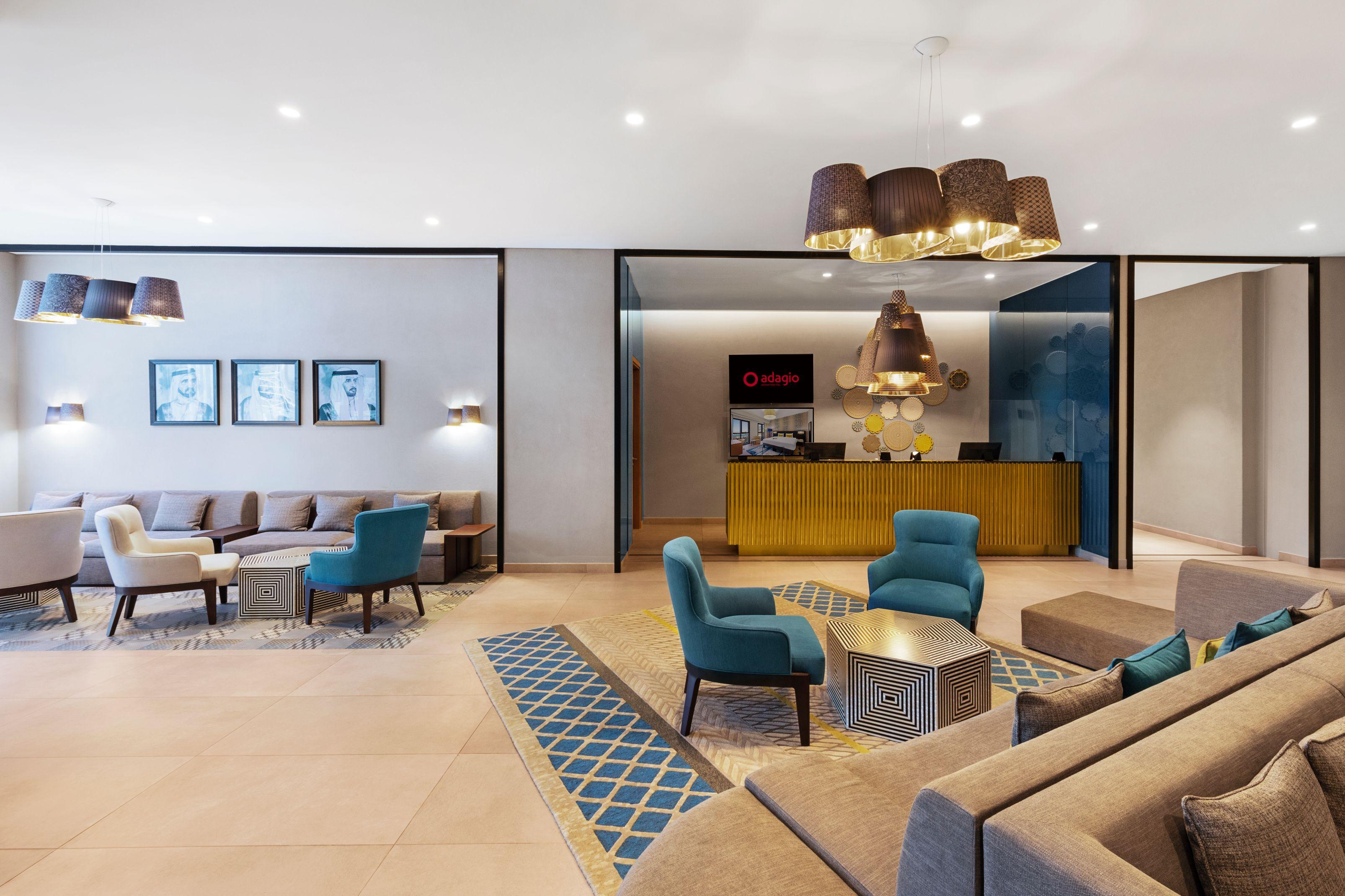 Aparthotel Adagio Dubai Deira Exteriör bild