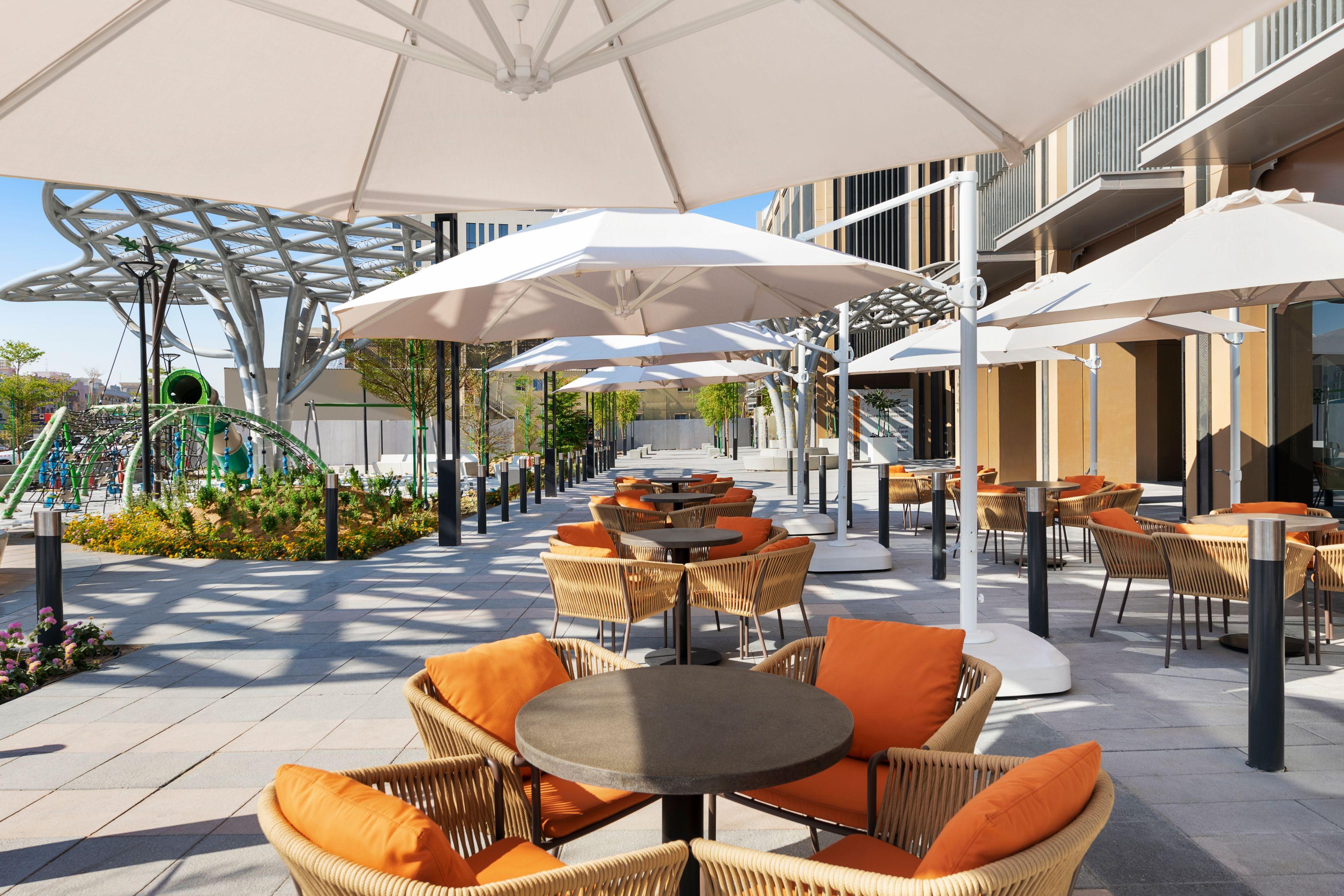 Aparthotel Adagio Dubai Deira Exteriör bild