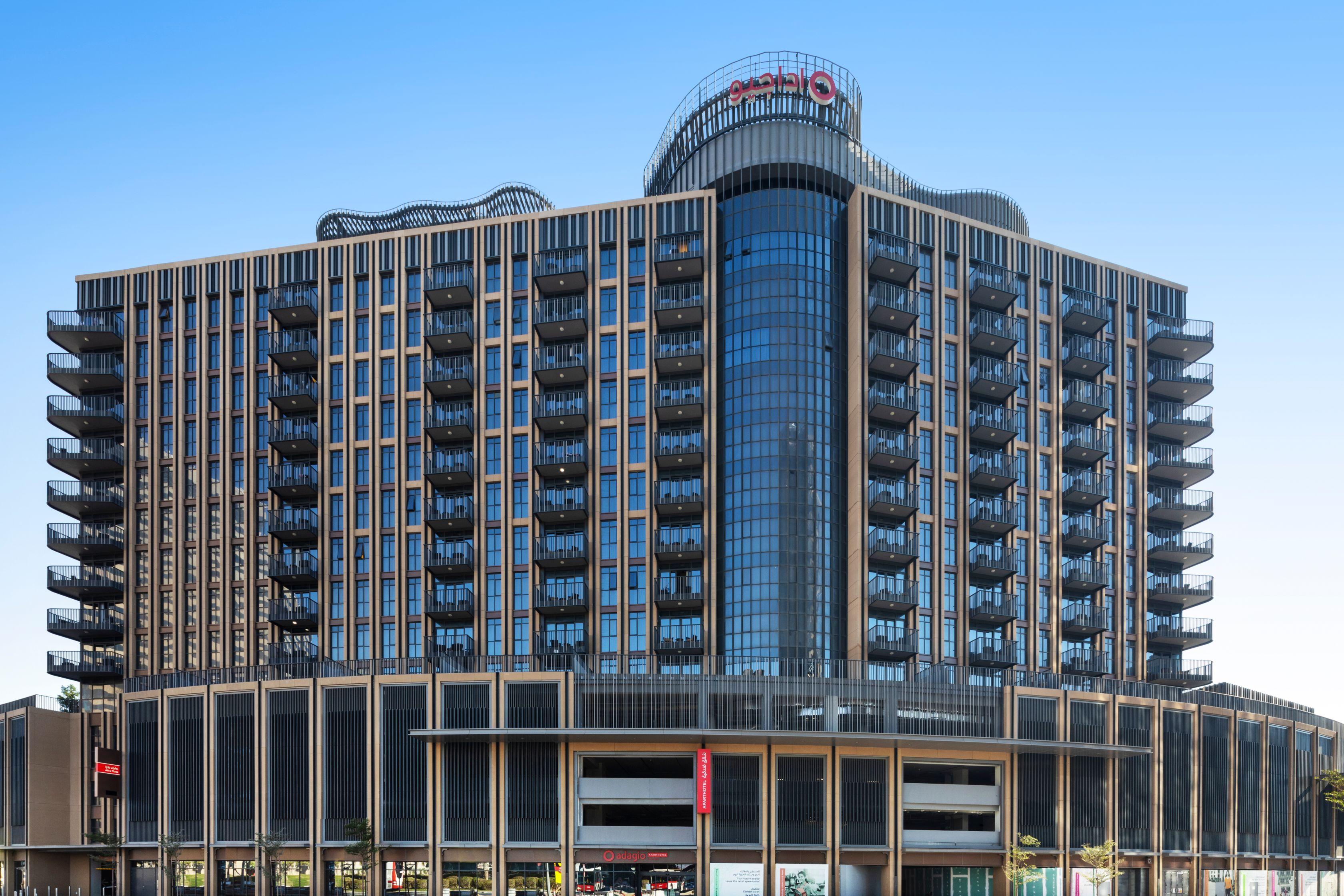 Aparthotel Adagio Dubai Deira Exteriör bild