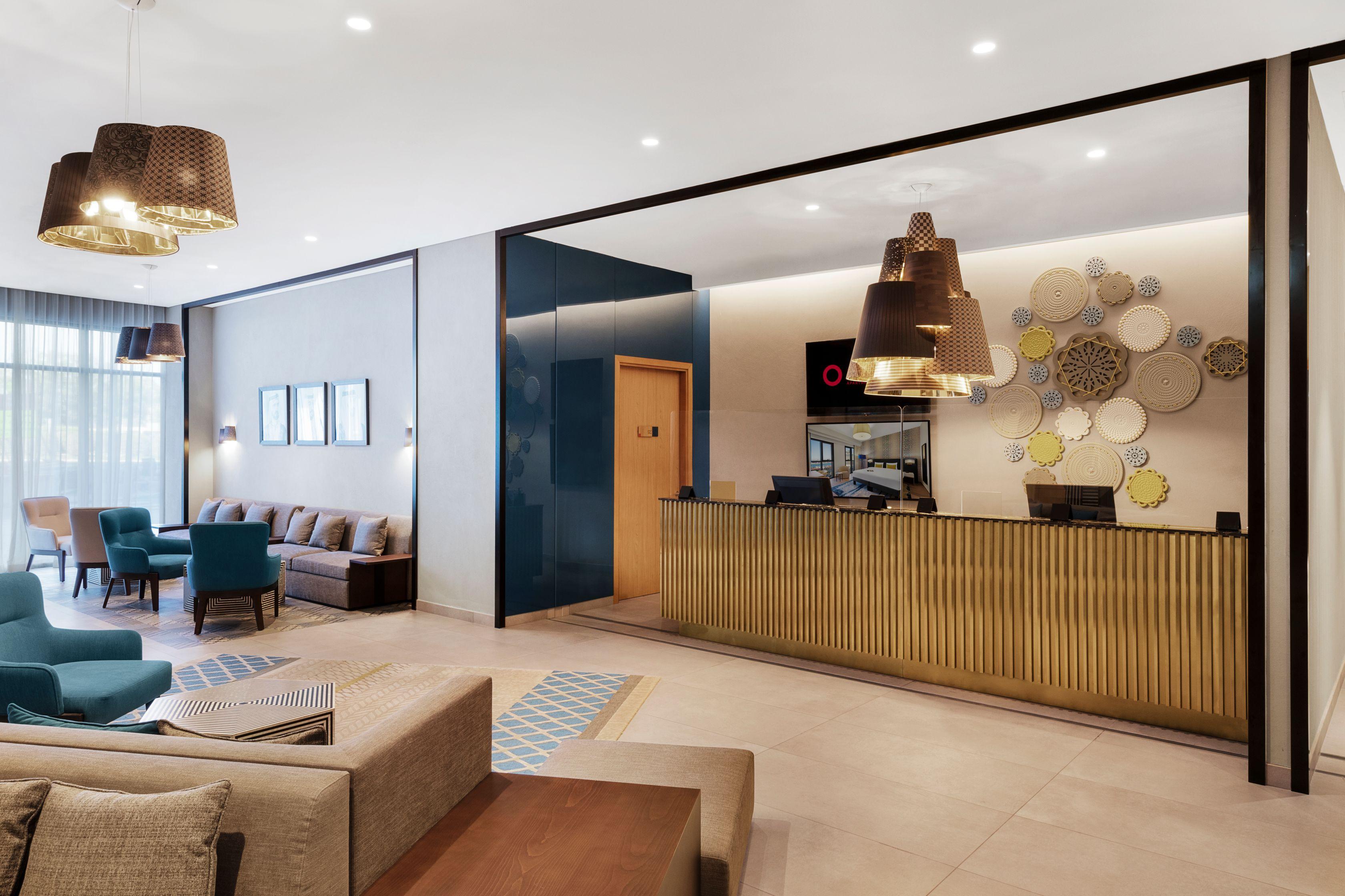 Aparthotel Adagio Dubai Deira Exteriör bild