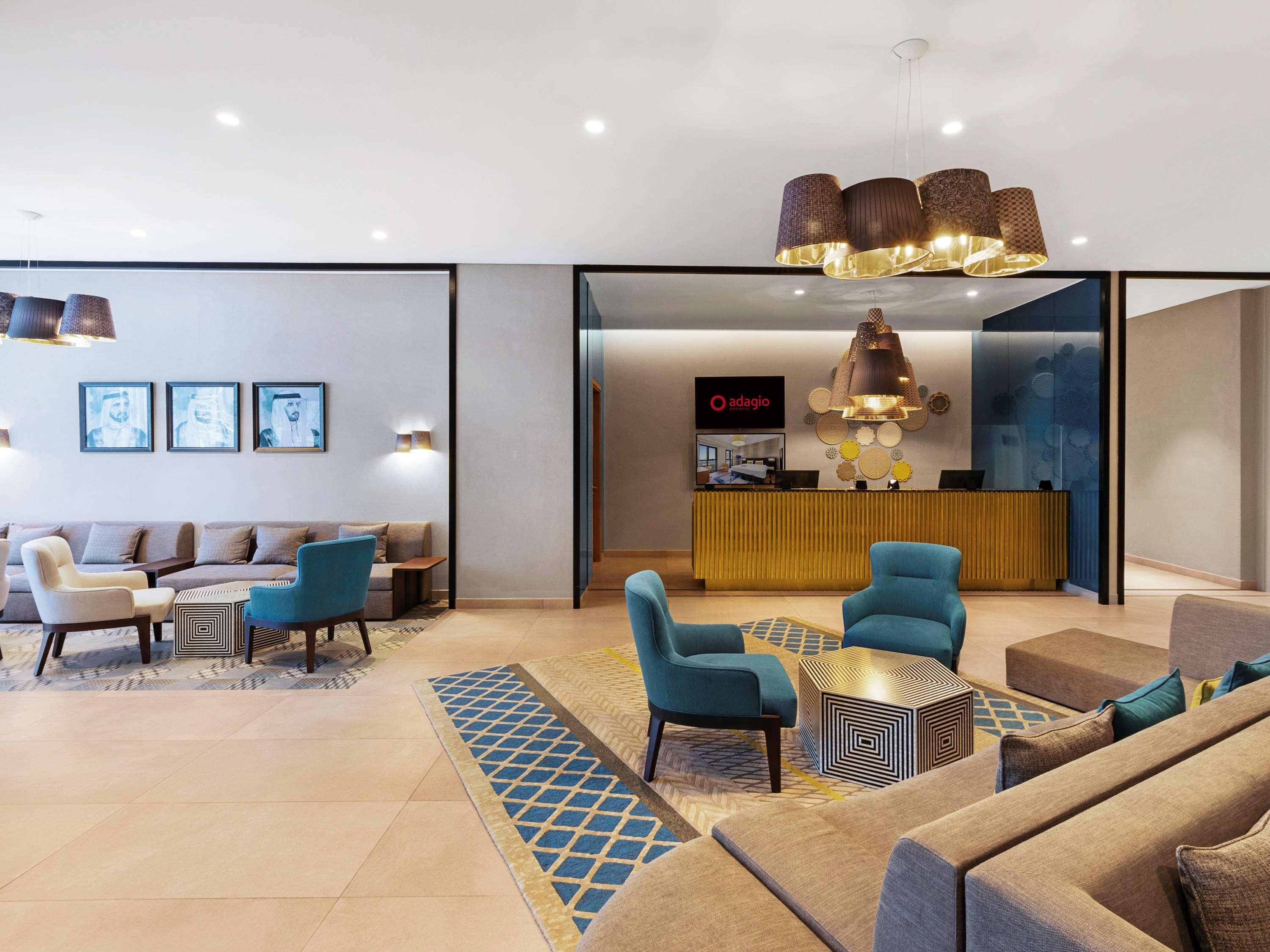 Aparthotel Adagio Dubai Deira Exteriör bild