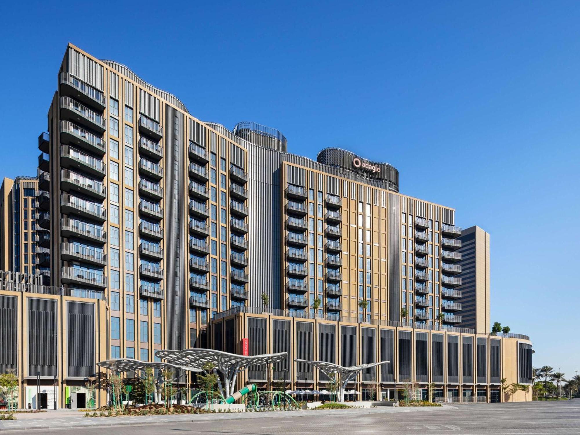 Aparthotel Adagio Dubai Deira Exteriör bild